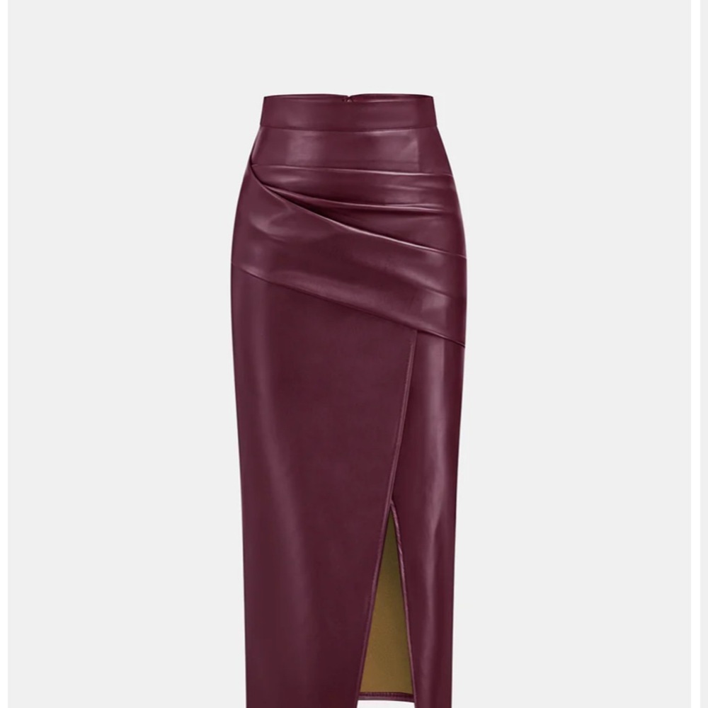 Commense Burgundy Midi Leather Skirt